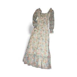 Vintage 1970s Gunne style Romantic Dress with Victorian Floral Print